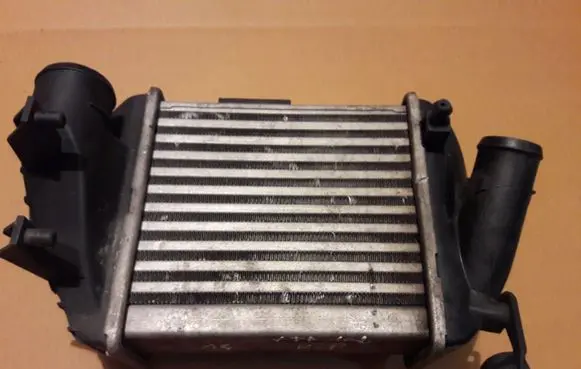 Audi A4 S4 B6 8E 8H Intercooler radiator 8E0145805P 0281002399 038906051B