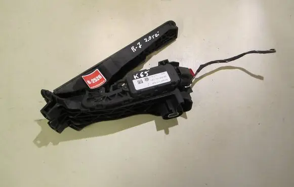 Volkswagen PASSAT B7 Accelerator throttle pedal 1K1721503AS 6PV01103905