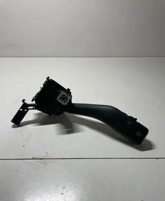 Volkswagen Jetta V Wiper control stalk 1K0953519B 01203505 20550552945256