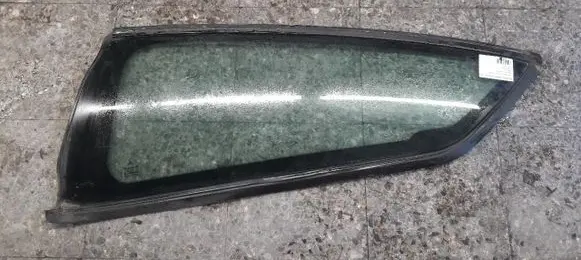 Citroen C4 Grand Picasso Rear side window
