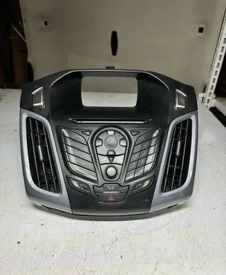 Ford Focus Head unit multimedia control AM5T18K811BD