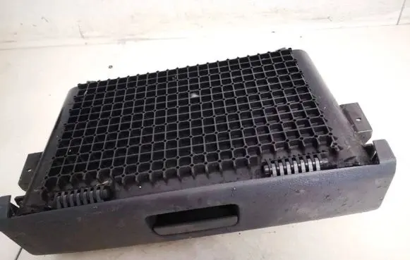 Volkswagen Touran I Glove box 1t0881580