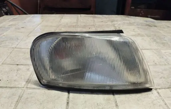Front indicator light