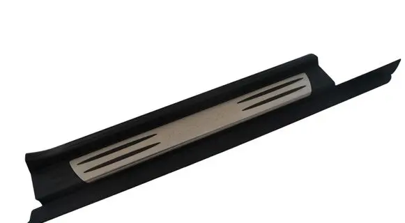 Toyota RAV 4 (XA40) Front sill trim cover A1716800235