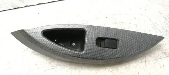 Mitsubishi Grandis Electric window control switch MN179481ZZ