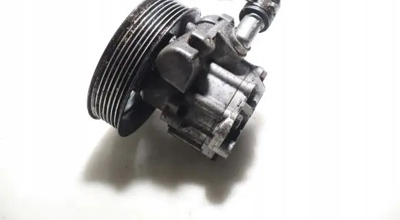 Volkswagen Phaeton Power steering pump