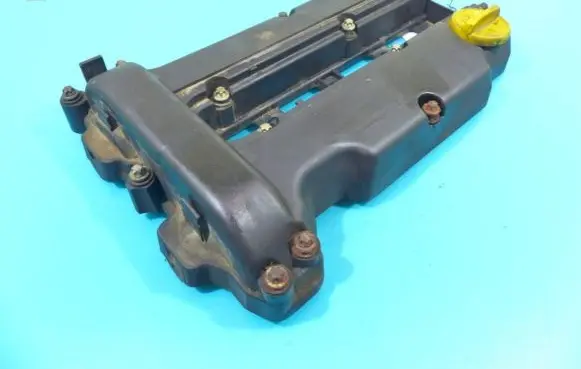 Rocker cam cover