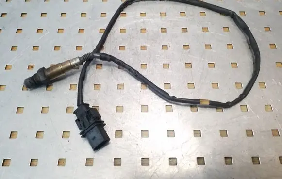 Audi A4 S4 B7 8E 8H Lambda probe sensor 03G906262G