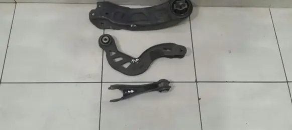 Mercedes-Benz A W176 Rear control arm A2463500506 A2463501006