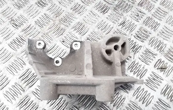 Saab 9-7X Power steering pump mounting bracket 24577495