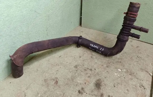 Renault Trafic II (X83) Engine coolant pipe/hose