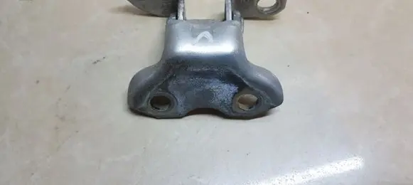 Toyota Prius (XW20) Rear door upper hinge