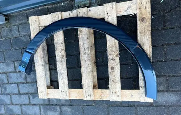 Audi Q3 F3 Rear sill (body part) 