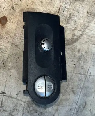 Mitsubishi Colt CZ3 Wing mirror switch Mn148893zz