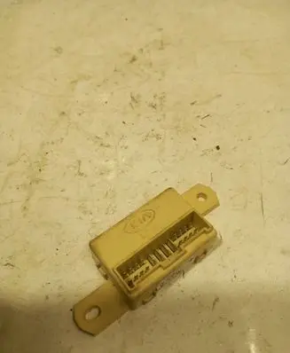 KIA Sorento Fuse module AK4552