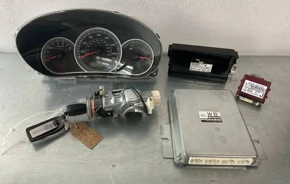 Engine ECU kit and lock set