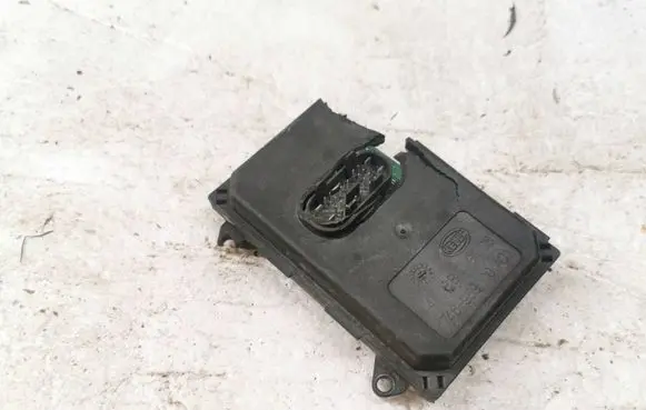 Volkswagen Touareg II Headlight ballast module Xenon 8U0941329 7086160199