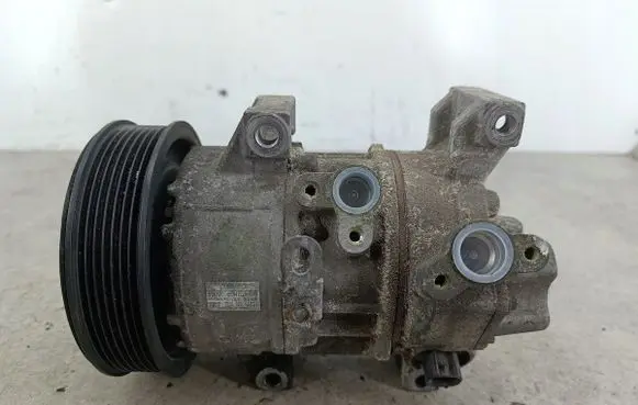 Toyota Avensis T250 Air conditioning (A/C) compressor (pump) 