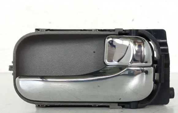 Nissan Almera Tino Front door interior handle