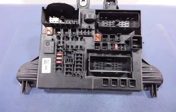 Opel Insignia A Fuse box set 22737768