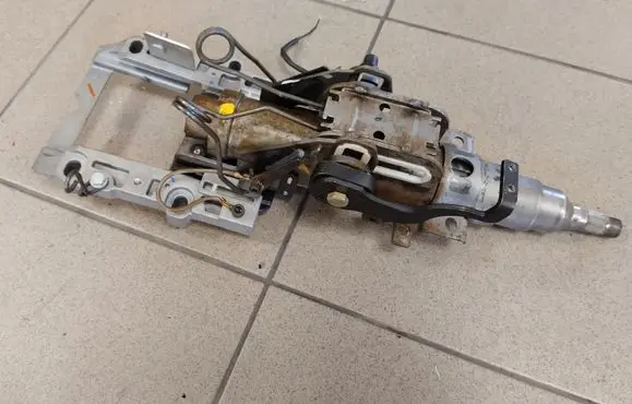 Audi A8 S8 D2 4D Steering wheel axle 4D0419502J