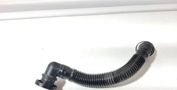 Audi A3 S3 8P Breather/breather pipe/hose 03L103493G
