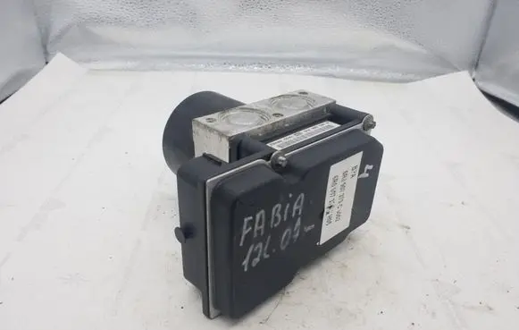 Skoda Fabia Mk2 (5J) ABS Pump 6R0614117D 0265231945 6R0907379C