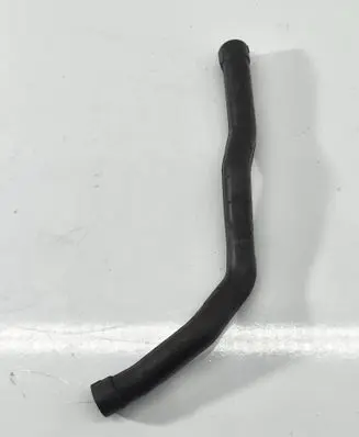 Mercedes-Benz E W212 Breather hose/pipe A6510101382