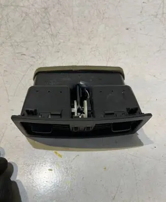 BMW 3 E90 E91 Rear air vent grill 7129556 6932023 14121810