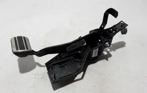 Peugeot 5008 Brake pedal 9820641980