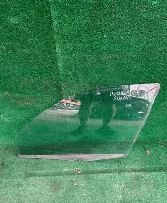 Fiat Albea Front door window glass four-door