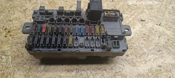 Honda Civic Fuse module 38600SH3G1