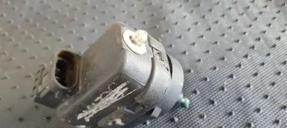 Renault Megane I Headlight level adjustment motor P770084014117 P7700840141