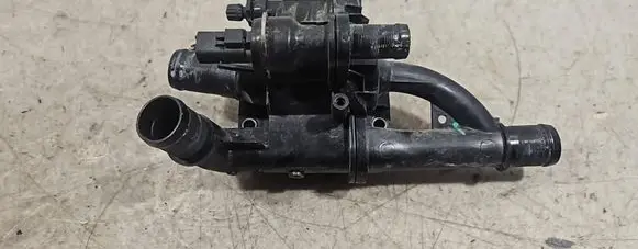 Ford Focus Thermostat/thermostat housing 9820023280 042651