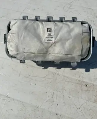 Passenger airbag