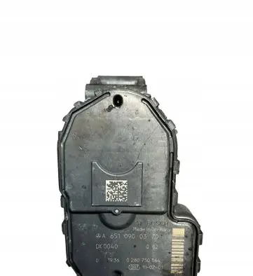 Mercedes-Benz E W212 Throttle valve A6510900370