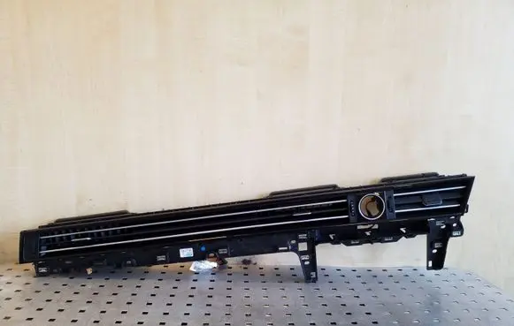 Volkswagen PASSAT B8 Dash center air vent grill 3G2857083 3G2858415F 3G2858415