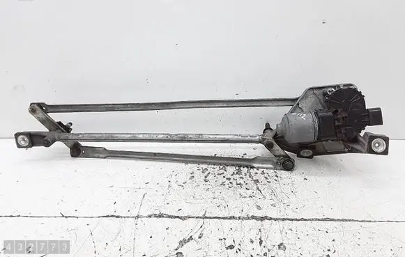 Ford Kuga I Front wiper linkage and motor 8V4117504BC 3397021253