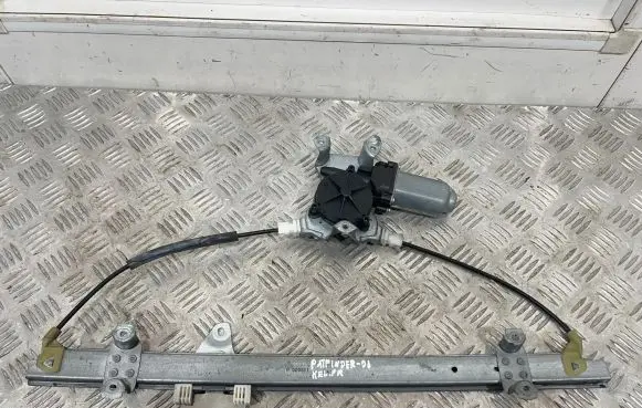 Nissan Pathfinder R51 Front door manual window regulator 2354T2 0848 400848