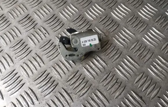 Mercedes-Benz Vito Viano W639 Loading door lock A6397400535