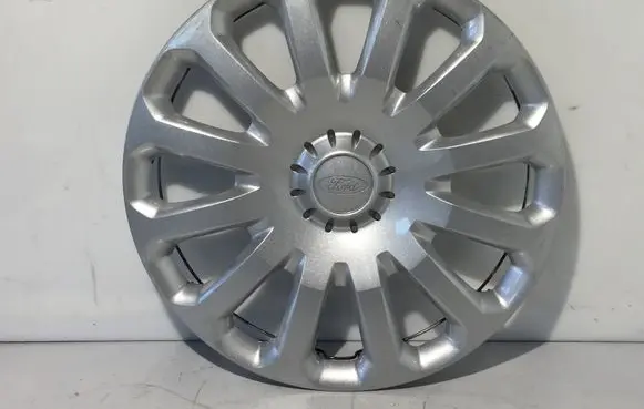 Ford Fiesta R15 wheel hub/cap/trim 8V211130JB