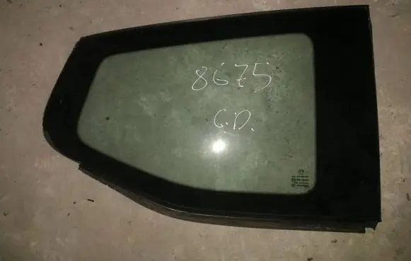 Peugeot 5008 Rear side window
