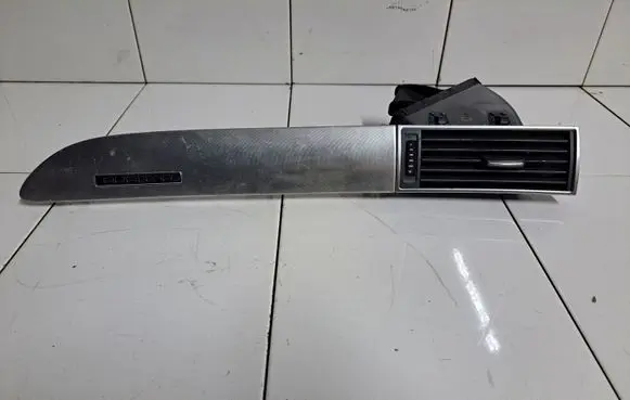Audi A6 S6 C6 4F Dashboard side air vent grill/cover trim 4F1820902A
