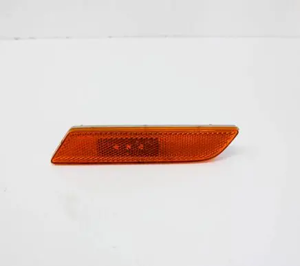 Audi Q3 8U Front reflector 8U0945072