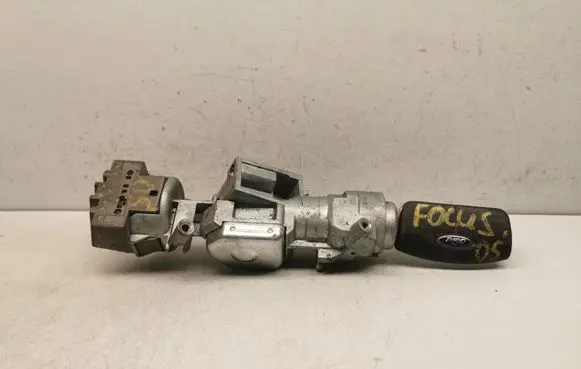 Ford Focus Ignition lock 3M513F880AC