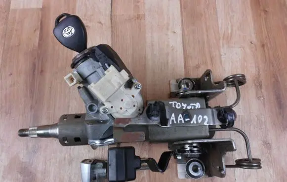 Toyota Avensis T270 Ignition lock 450200203 N0503367 29653453
