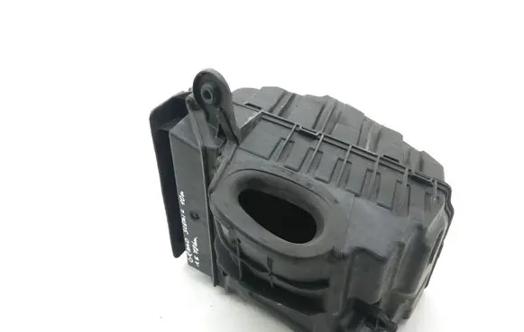 Renault Scenic III - Grand scenic III Air filter box 8200947663 8200820922 1032331S03