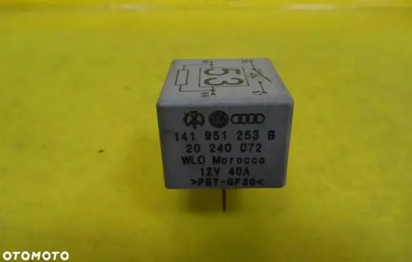 Volkswagen PASSAT B5.5 Other relay 141951253B 20240072