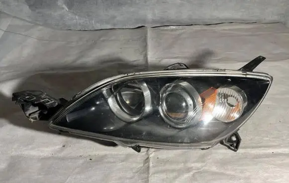 Mazda 3 I Headlight/headlamp