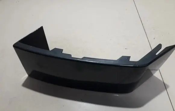 Rear/tail light trim molding
